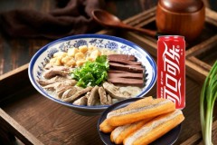 宁创金陵鸭血粉丝的转型：从传统小吃到产业链创新实践