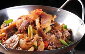 预制菜锁鲜与品控双轨：普供堂食材测评