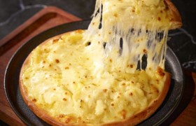 汉帝食品：以稳定饼底工艺支撑榴莲披萨代工需求